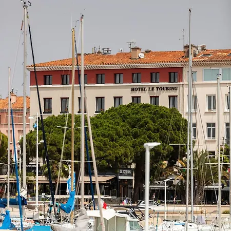 Le Touring Hotel 4*