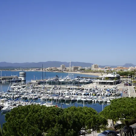 Hotel Restaurant Le Touring - Teritoria Saint-Raphaël