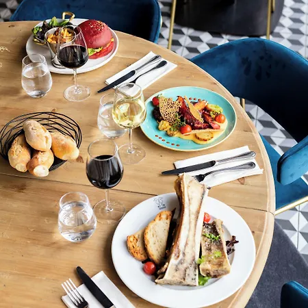 Hotel Restaurant Le Touring - Teritoria